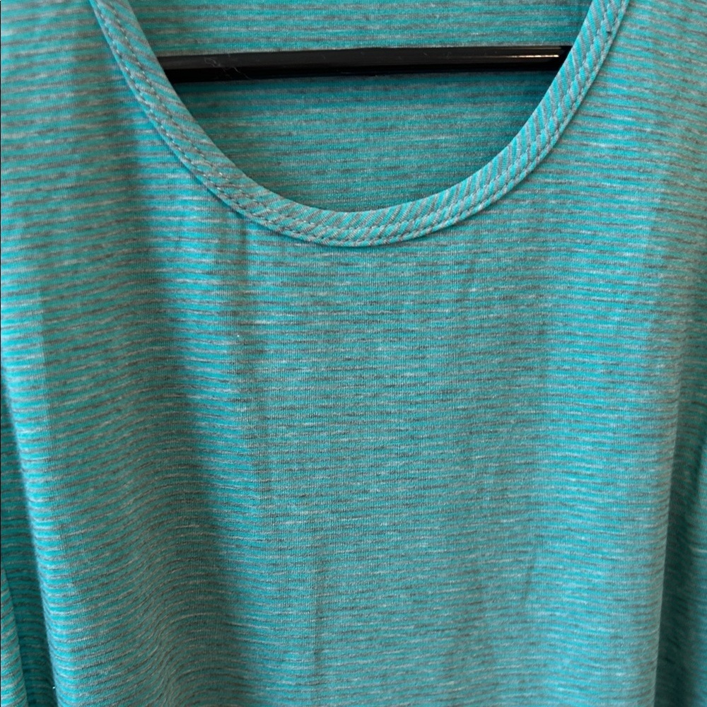 Toad&Co Turquoise Tank Top - Picture 3 of 9